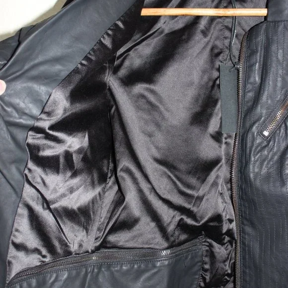 BlankNYC Onyx Vegan Leather Moto Jacket Black Zippered Pockets & Sleeves Multi - Picture 12 of 16